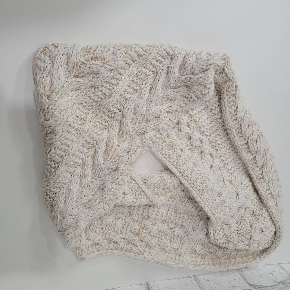 Cute cream & gold metallic warm infinity scarf
